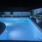 فيلة Valeria *